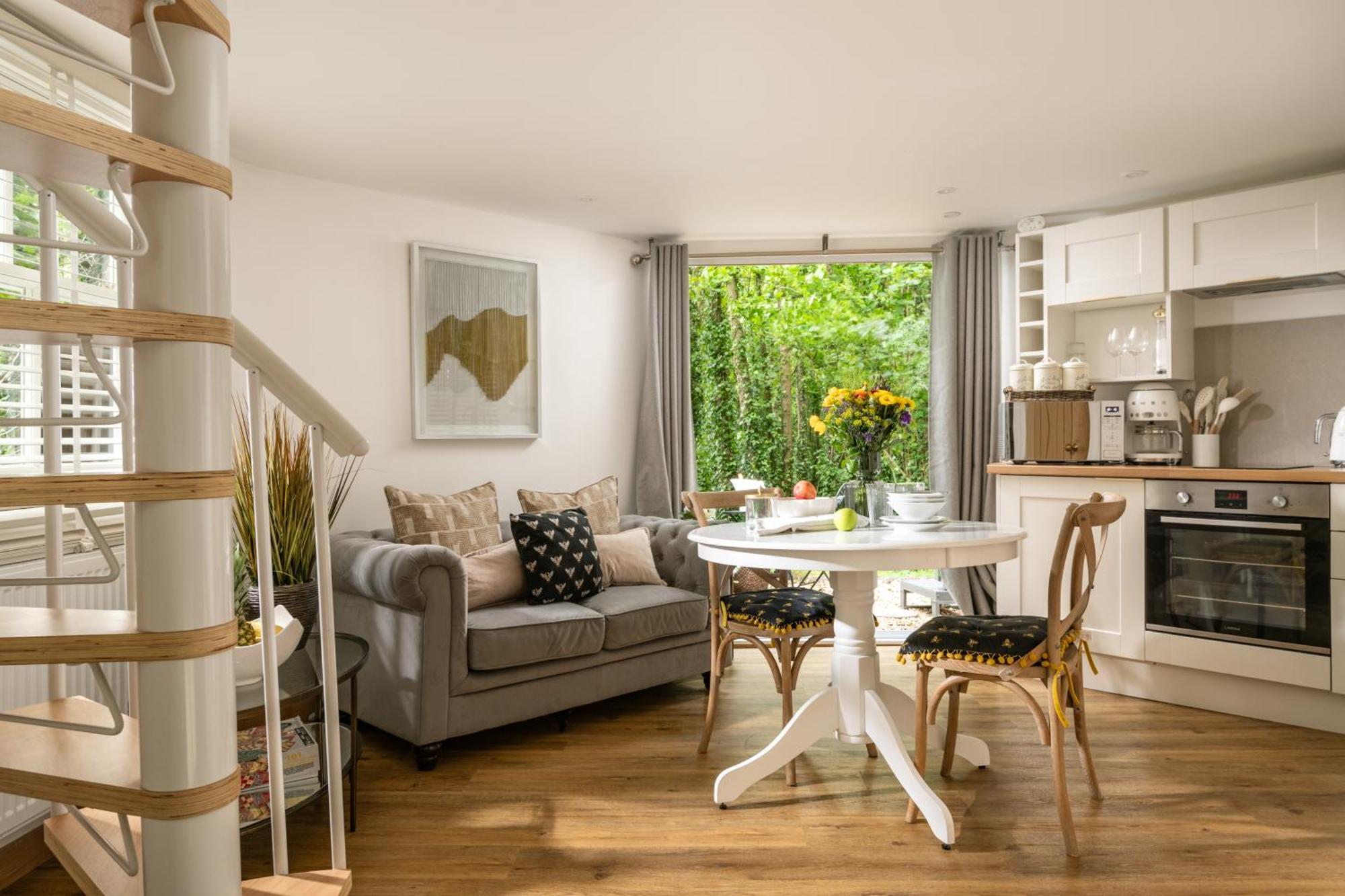 Honeycombe - Treehouse In The Heart Of Dorset Villa Blandford Forum Eksteriør billede