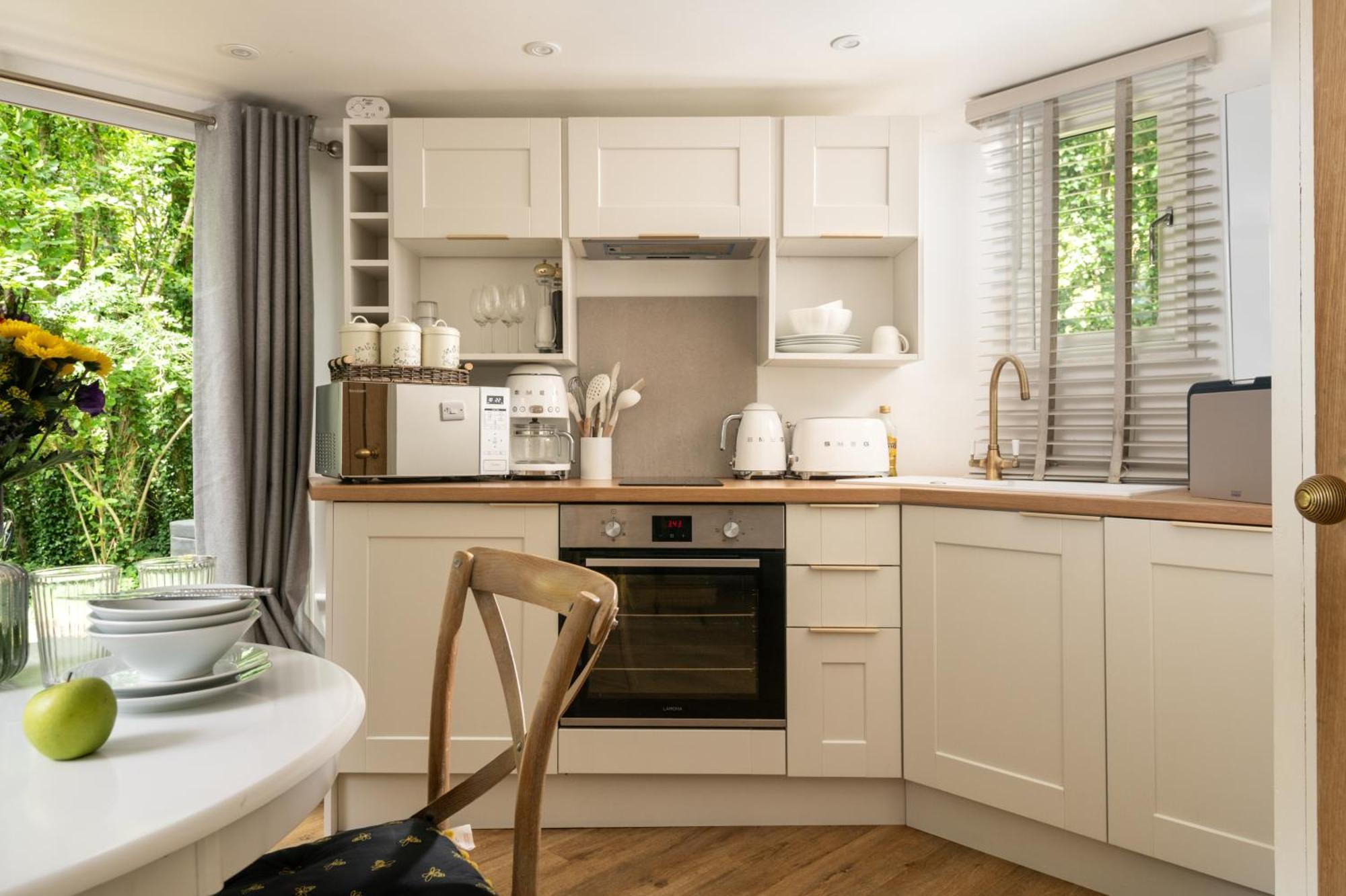 Honeycombe - Treehouse In The Heart Of Dorset Villa Blandford Forum Eksteriør billede
