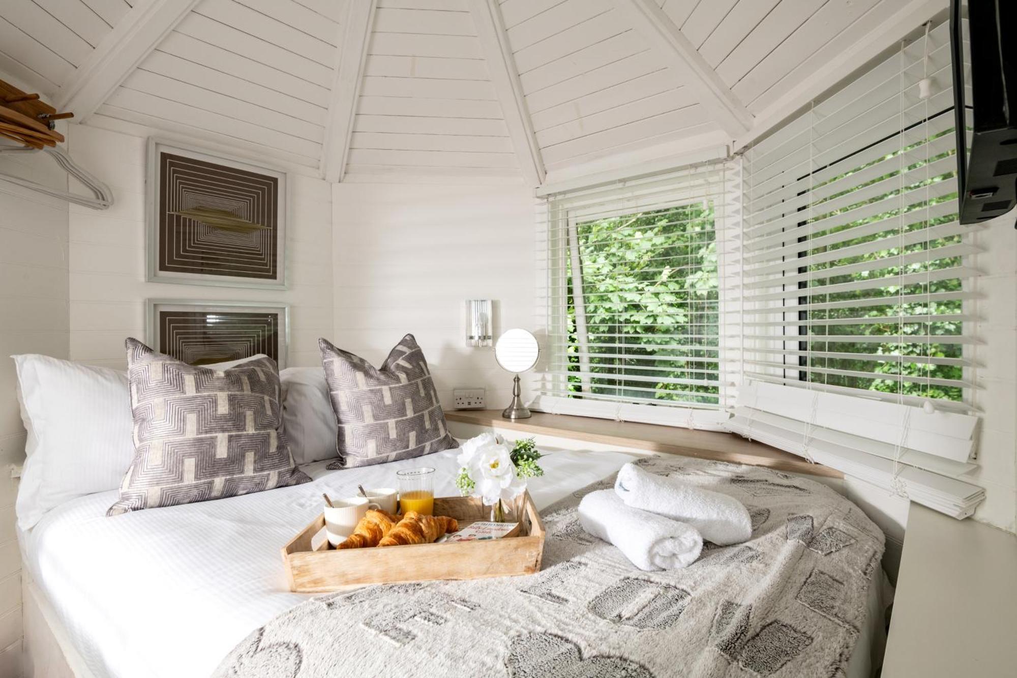 Honeycombe - Treehouse In The Heart Of Dorset Villa Blandford Forum Eksteriør billede